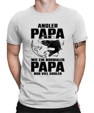 Laden Sie das Bild in den Galerie-Viewer, Angler Papa wie ein normaler Papa nur viel cooler Herren T-Shirt