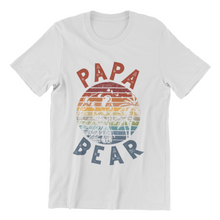 Laden Sie das Bild in den Galerie-Viewer, Vintage Papa Bear Herren T-Shirt