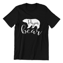 Laden Sie das Bild in den Galerie-Viewer, Papa Bear Distressed Herren T-Shirt